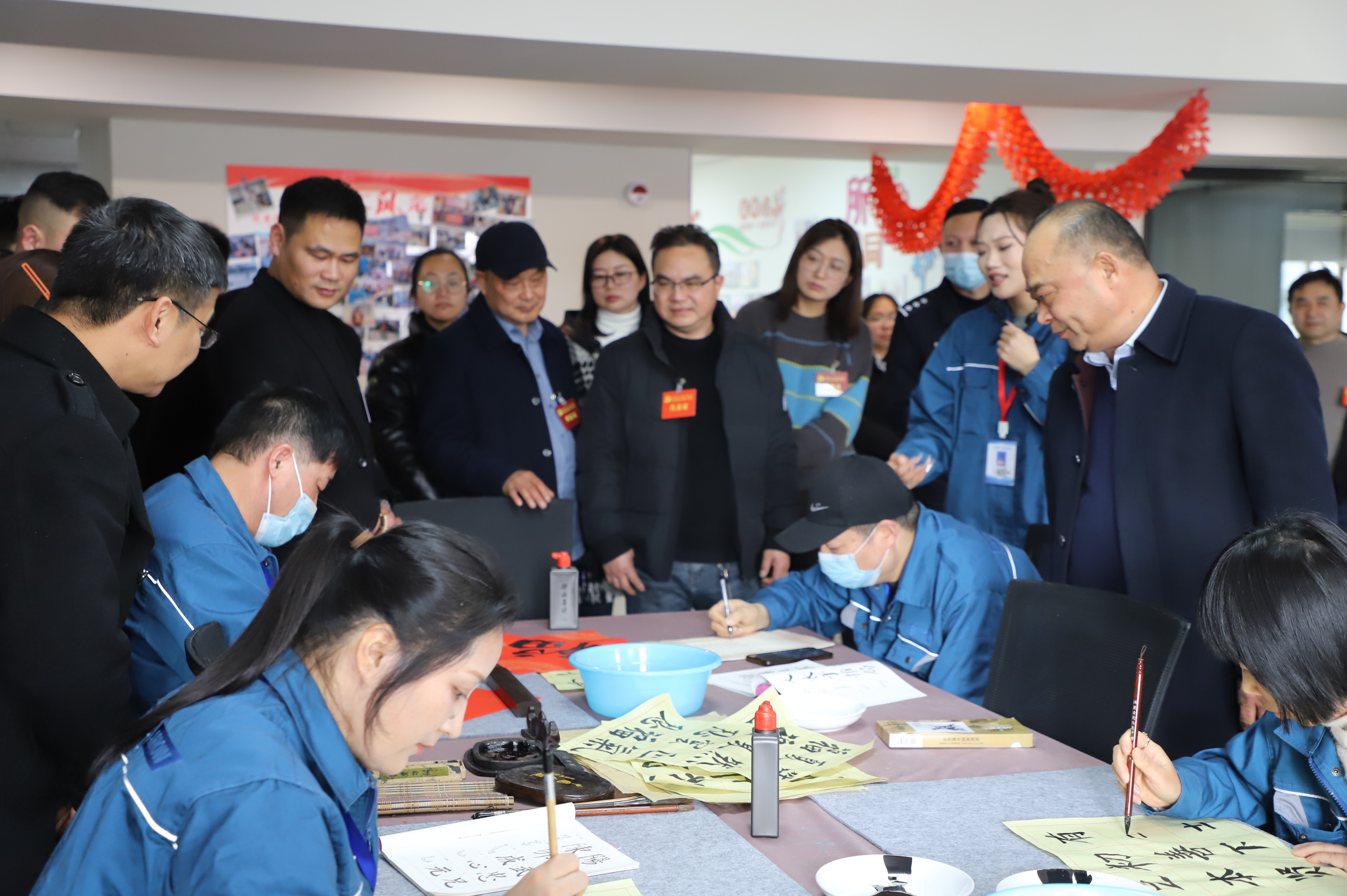 党代表们，走进首页-澳门(金沙)官网网站首页